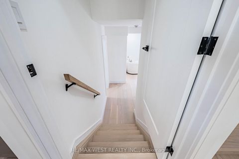 Photo 25 at 18 Torrington Drive, West Deane, Toronto