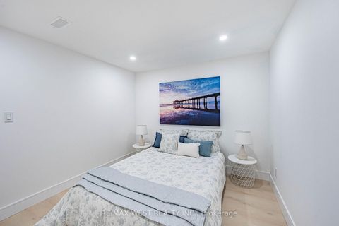 Photo 37 at 18 Torrington Drive, West Deane, Toronto