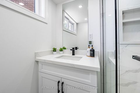 Photo 39 at 18 Torrington Drive, West Deane, Toronto