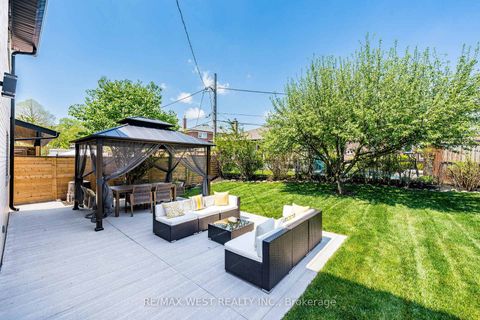 Photo 40 at 18 Torrington Drive, West Deane, Toronto