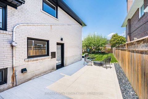 Photo 44 at 18 Torrington Drive, West Deane, Toronto