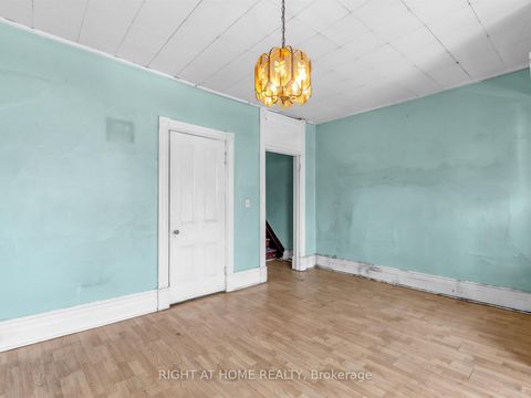 Photo 11 at 91 Borden Street, University, Toronto