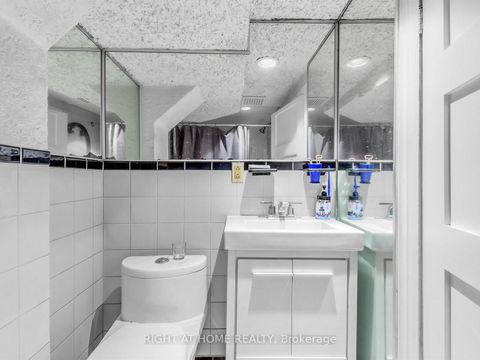 Photo 23 at 91 Borden Street, University, Toronto