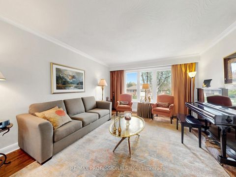 Photo 2 at 24 Breadner Drive, Richview, Toronto