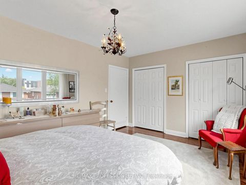 Photo 14 at 24 Breadner Drive, Richview, Toronto