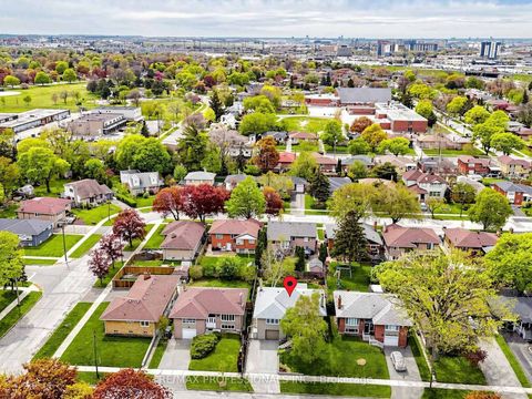 Photo 35 at 24 Breadner Drive, Richview, Toronto