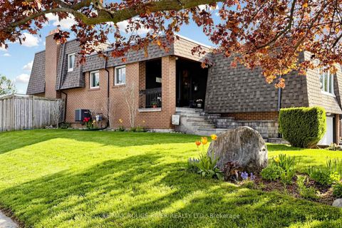 Photo 4 at 2 McGrath Court, Centennial Scarborough, Toronto