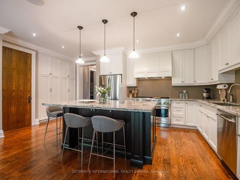 Photo 8 at 74 Four Oaks Gate, East York, Toronto