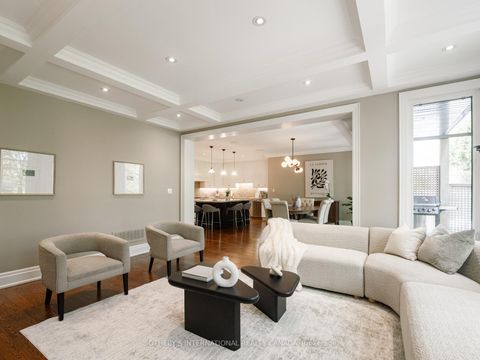 Photo 15 at 74 Four Oaks Gate, East York, Toronto