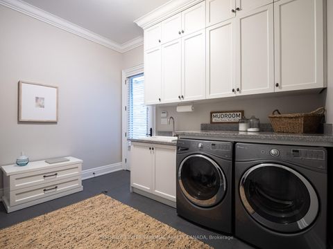 Photo 19 at 74 Four Oaks Gate, East York, Toronto