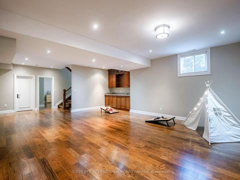 Photo 22 at 74 Four Oaks Gate, East York, Toronto