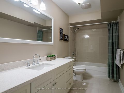 Photo 26 at 74 Four Oaks Gate, East York, Toronto