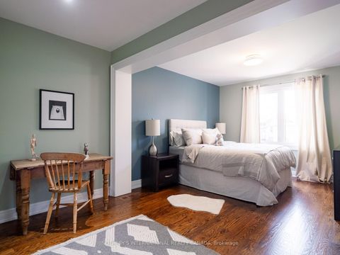 Photo 31 at 74 Four Oaks Gate, East York, Toronto