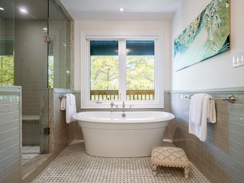 Photo 33 at 74 Four Oaks Gate, East York, Toronto