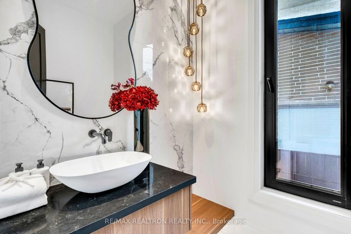Photo 18 at 35 Foxwarren Drive, Bayview Village, Toronto