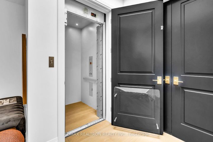 Photo 29 at 35 Foxwarren Drive, Bayview Village, Toronto
