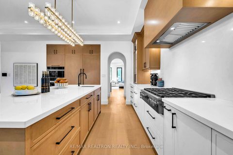 Photo 24 at 35 Foxwarren Drive, Bayview Village, Toronto