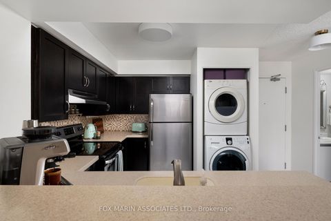 Photo 4 at 815 - 801 King Street W, Niagara, Toronto