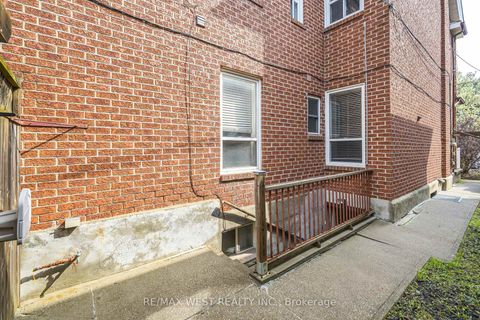 Photo 39 at 404 Manning Avenue, Little Italy, Toronto