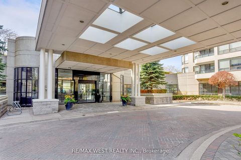 Photo 2 at 411 - 1 Aberfoyle Crescent, City Centre West, Toronto