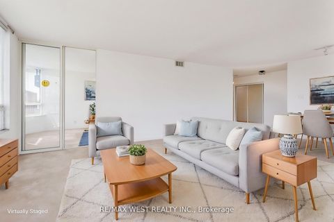 Photo 7 at 411 - 1 Aberfoyle Crescent, City Centre West, Toronto