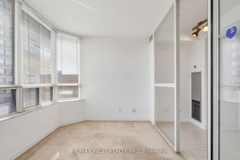 Photo 12 at 411 - 1 Aberfoyle Crescent, City Centre West, Toronto