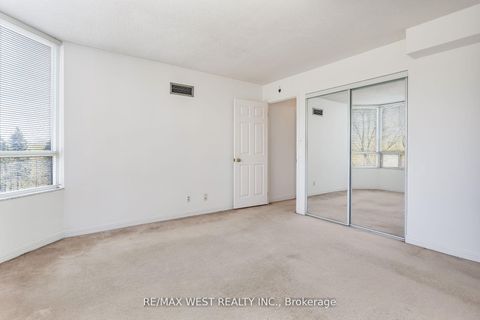 Photo 19 at 411 - 1 Aberfoyle Crescent, City Centre West, Toronto