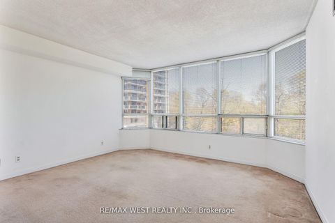 Photo 27 at 411 - 1 Aberfoyle Crescent, City Centre West, Toronto