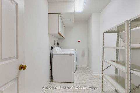 Photo 32 at 411 - 1 Aberfoyle Crescent, City Centre West, Toronto