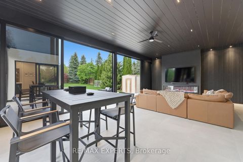 Photo 17 at 56 Mapledown Way, Rural Vaughan, Vaughan