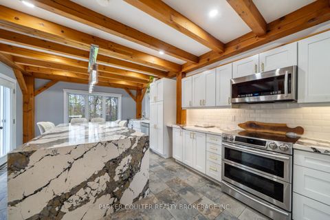Photo 11 at 685 Park Road, Alcona, Innisfil