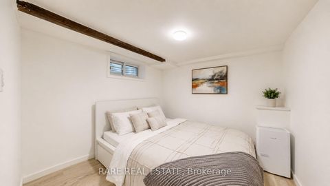 Photo 17 at 48 Redwood Avenue, Coxwell, Toronto