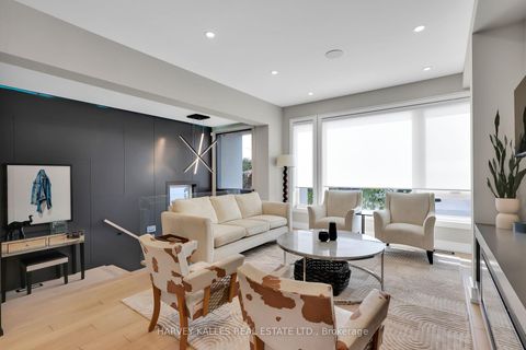 Photo 4 at 35 Wilmington Avenue, Bathurst Manor, Toronto