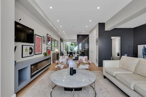Photo 6 at 35 Wilmington Avenue, Bathurst Manor, Toronto