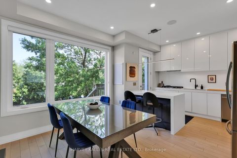 Photo 12 at 35 Wilmington Avenue, Bathurst Manor, Toronto
