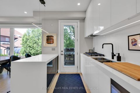 Photo 17 at 35 Wilmington Avenue, Bathurst Manor, Toronto