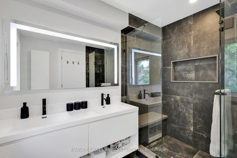 Photo 24 at 35 Wilmington Avenue, Bathurst Manor, Toronto