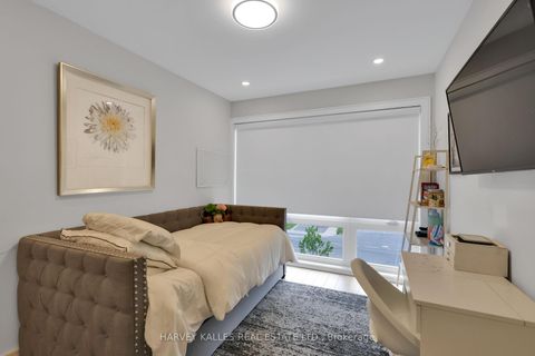 Photo 29 at 35 Wilmington Avenue, Bathurst Manor, Toronto
