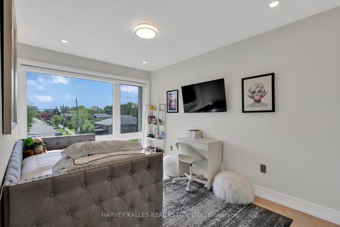 Photo 31 at 35 Wilmington Avenue, Bathurst Manor, Toronto
