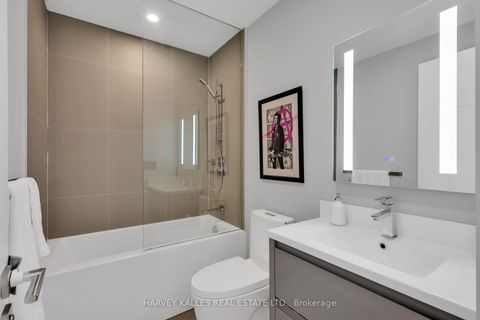 Photo 33 at 35 Wilmington Avenue, Bathurst Manor, Toronto
