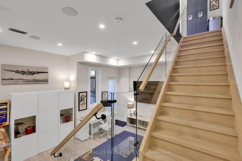 Photo 35 at 35 Wilmington Avenue, Bathurst Manor, Toronto