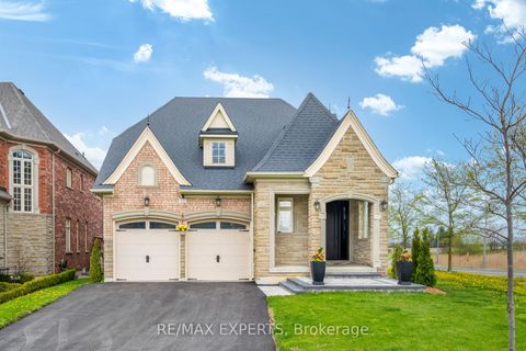 Photo 1 at 12 Valley Point Crescent, King City, King