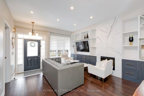 Photo 10 at 212 East's Corners Boulevard, Kleinburg, Vaughan