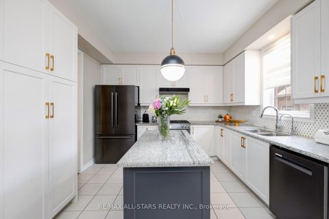 Photo 19 at 212 East's Corners Boulevard, Kleinburg, Vaughan