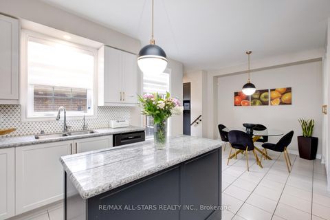 Photo 20 at 212 East's Corners Boulevard, Kleinburg, Vaughan