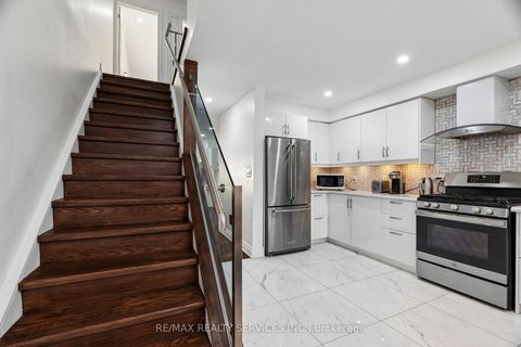 Photo 19 at 131 Charlton Settlement Avenue, Mount Dennis, Toronto