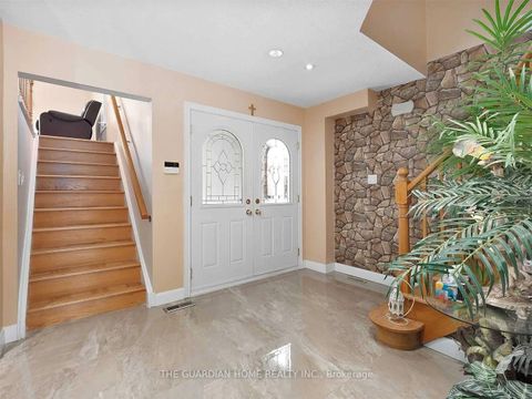 Photo 2 at 84 Morningview Trail, Rouge E11, Toronto