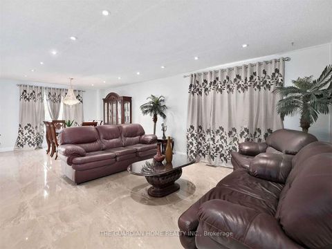 Photo 3 at 84 Morningview Trail, Rouge E11, Toronto