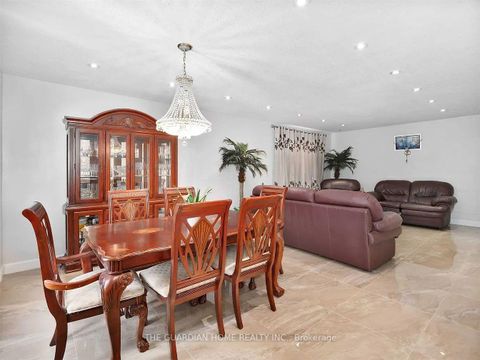 Photo 4 at 84 Morningview Trail, Rouge E11, Toronto