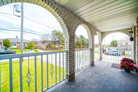Photo 6 at 14 Yatescastle Drive, Jane Heights, Toronto